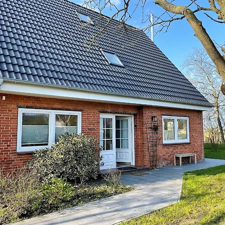 Ferienhaus Groot Dagebuell Holiday home